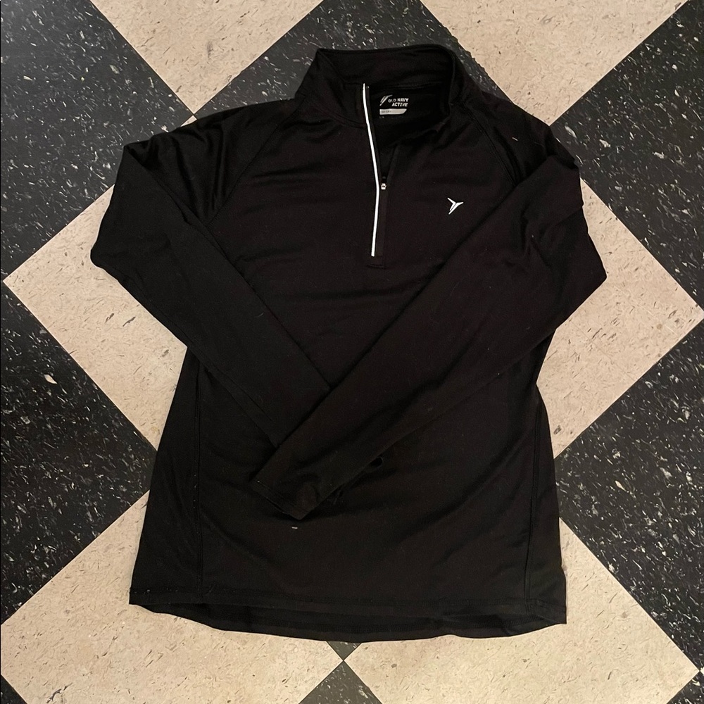 Lightly worn Women’s Old Navy zip up.
